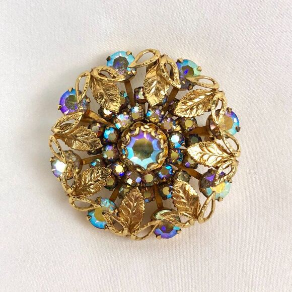 Vintage Aurora Borealis Rhinestone Brooch Pin Layered Flower with Leaves MCM - Picture 1 of 4